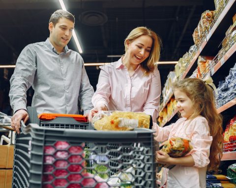 family doing grocery shopping