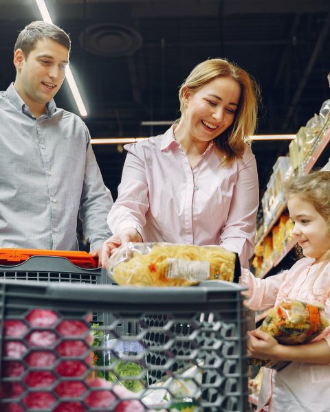 family doing grocery shopping